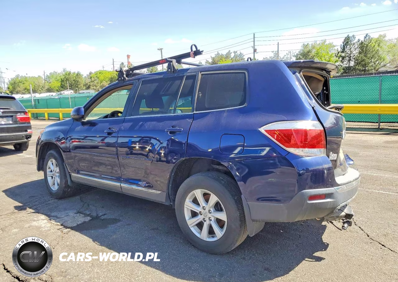 2011 Toyota Highlander Base VIN:5TDBK3EH2BS068500 - 2