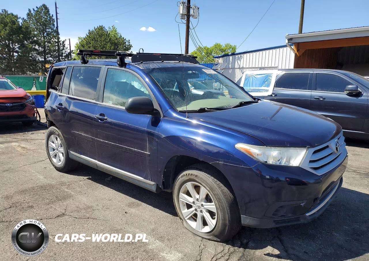 2011 Toyota Highlander Base VIN:5TDBK3EH2BS068500 - 4