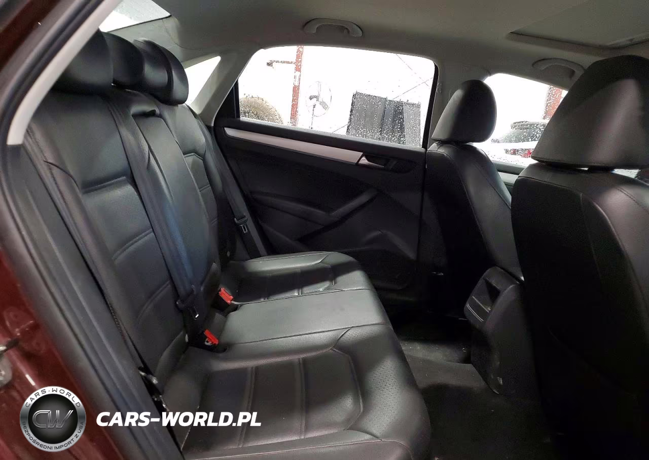 2012 Volkswagen Passat VIN:1VWBP7A34CC020192 - 10