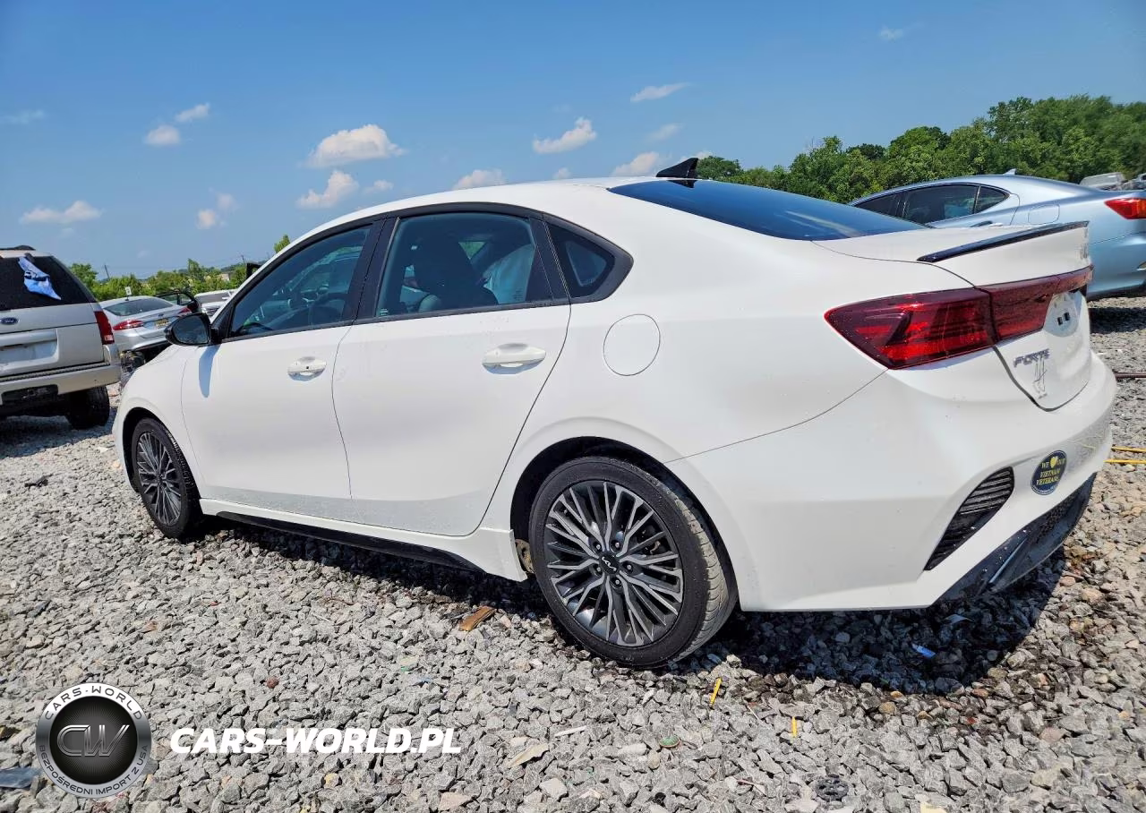 2023 Kia Forte Gt Line VIN:3KPF54AD6PE575161 - 2