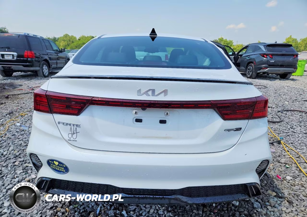 2023 Kia Forte Gt Line VIN:3KPF54AD6PE575161 - 6