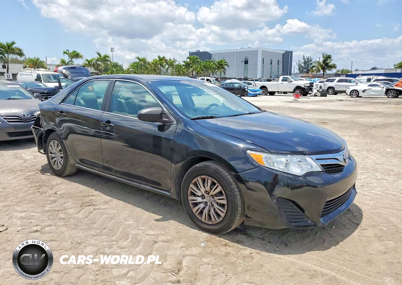 2014 Toyota Camry Le VIN:4T4BF1FK7ER395057 - 4