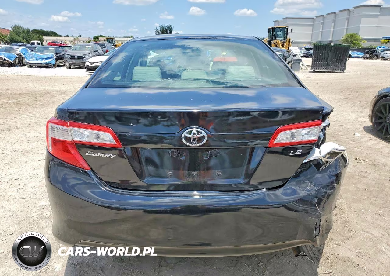 2014 Toyota Camry Le VIN:4T4BF1FK7ER395057 - 6