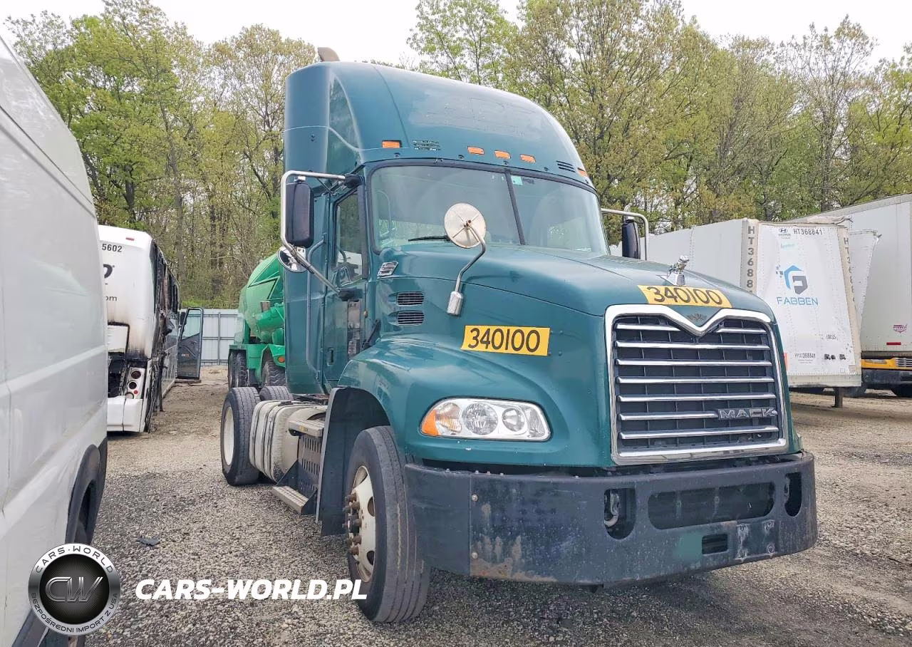 2015 Mack 600 Cxu600
