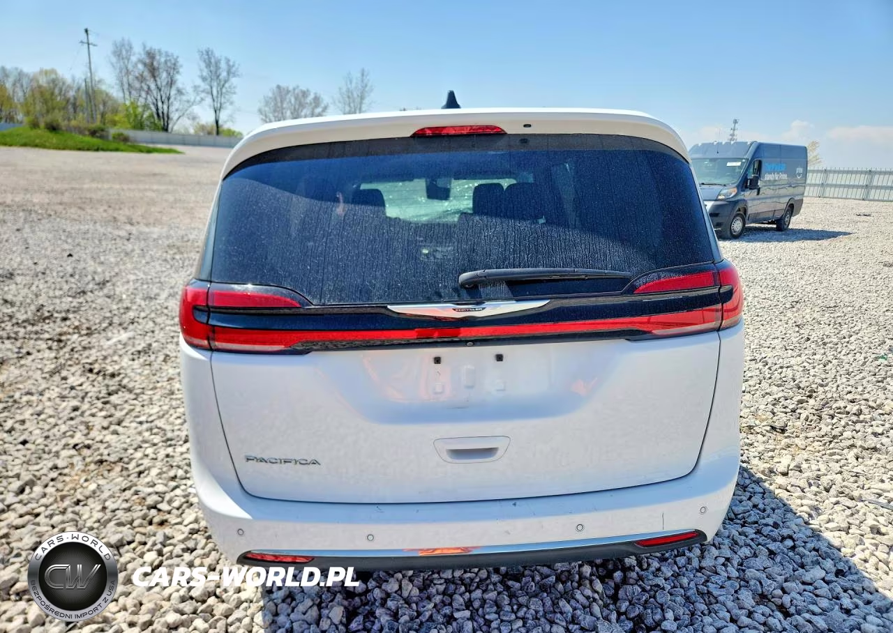 2023 Chrysler Pacifica Touring L VIN:2C4RC1BG7PR605776 - 6