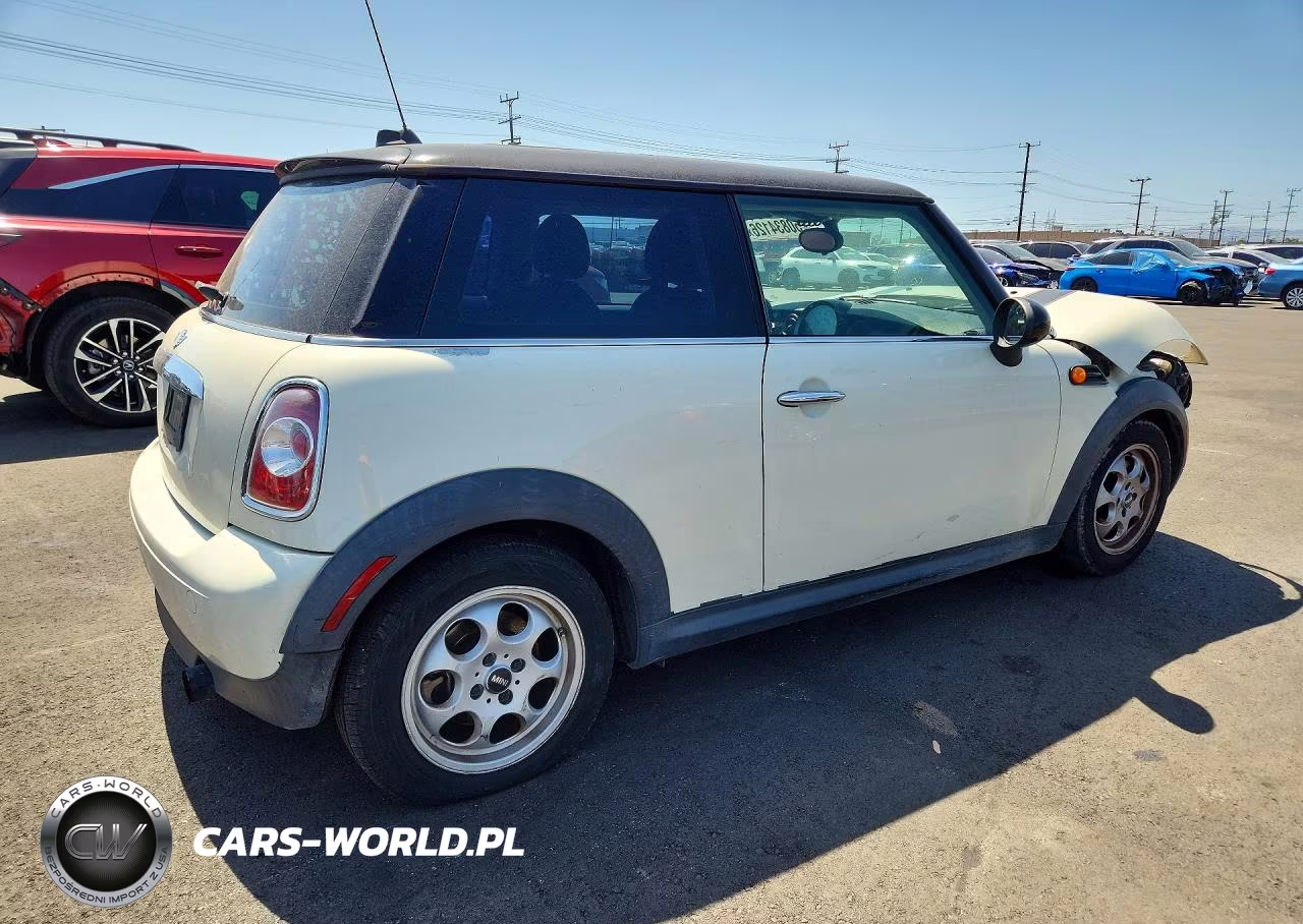 2013 Mini Cooper VIN:WMWSU3C5XDT680870 - 3