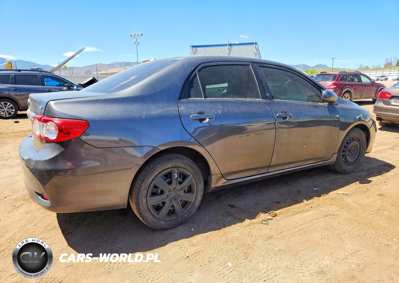 2012 Toyota Corolla Le VIN:JTDBU4EE6C9173319 - 3