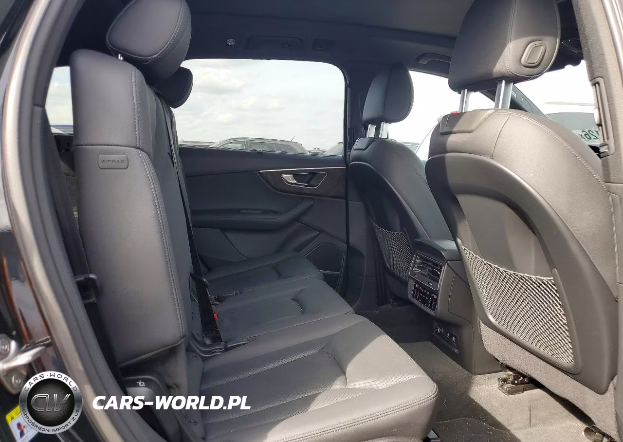2023 Audi Q7 Premium Plus VIN:WA1LXBF78PD000785 - 10