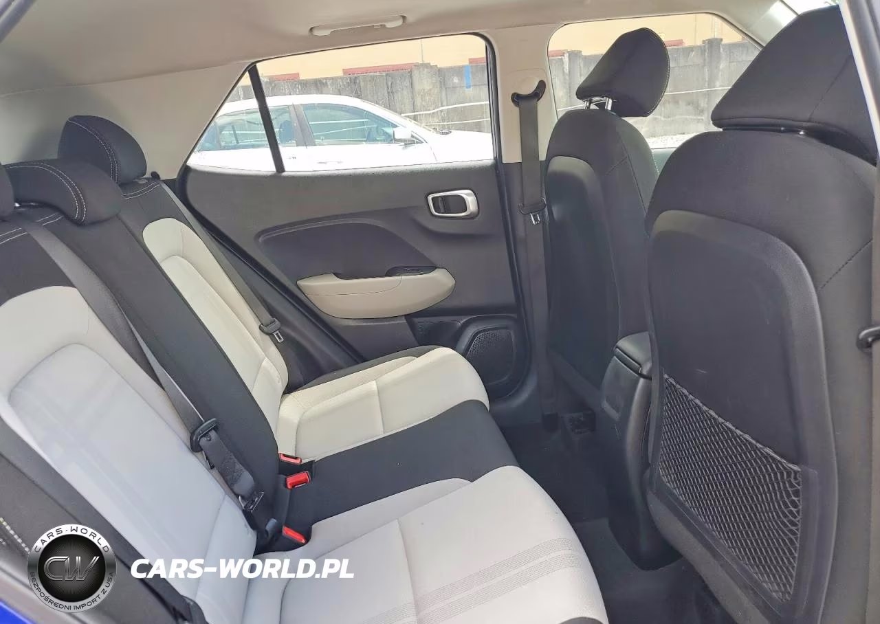 2021 Hyundai Venue Sel VIN:KMHRC8A39MU118094 - 10