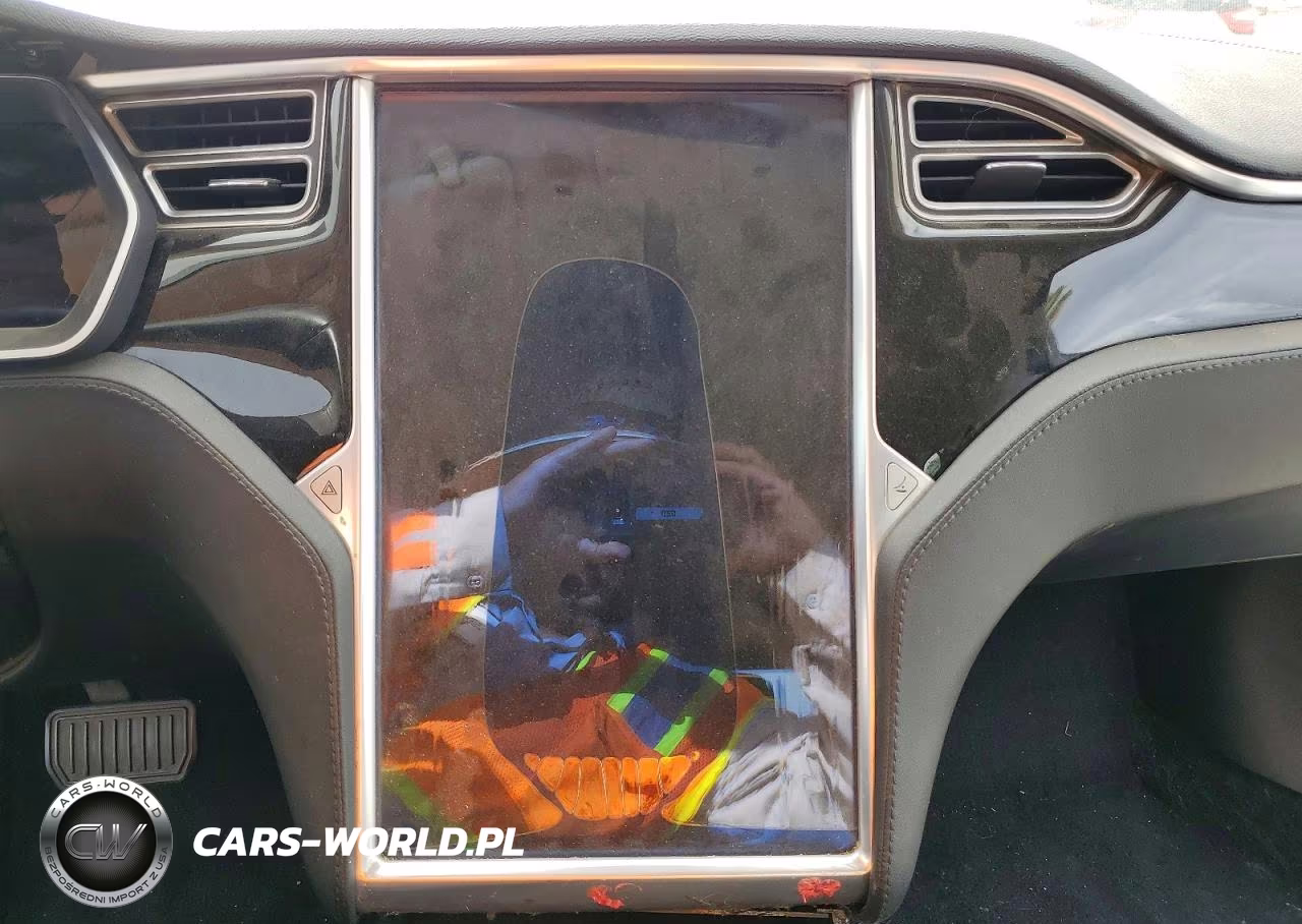 2015 TESLA MODEL S 60-70-85 VIN:5YJSA1H14FF080616 - 9