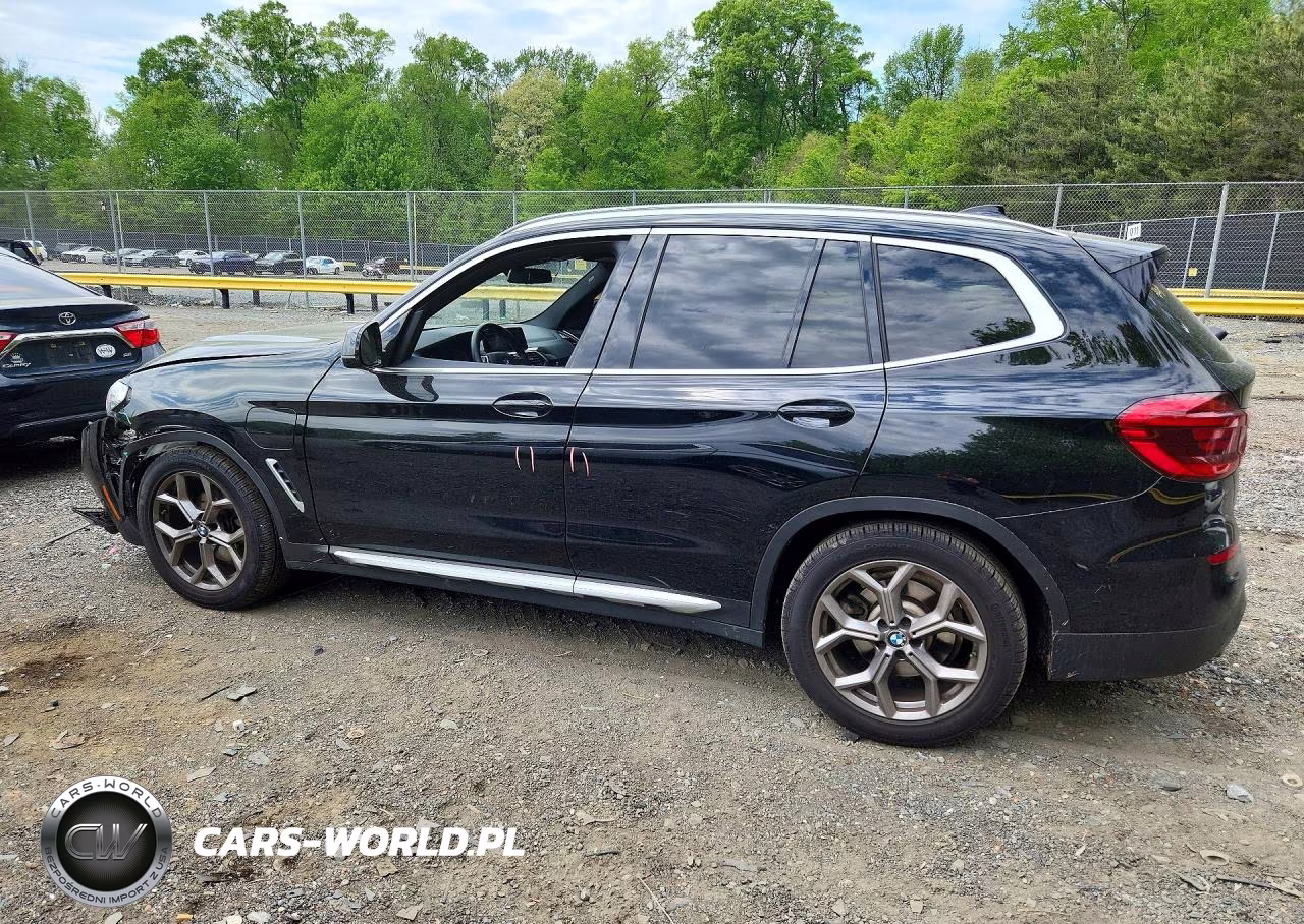 2021 BMW X3 xDrive30E VIN:5UXTS1C0XM9G87497 - 2