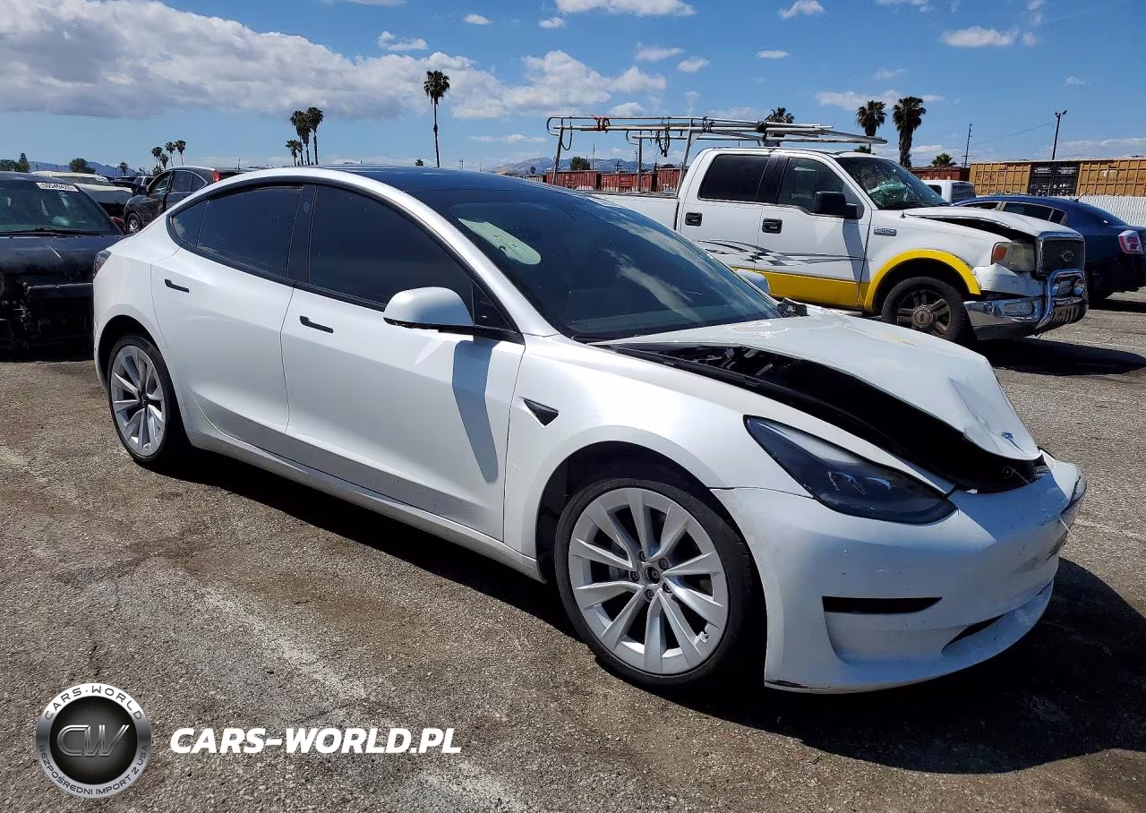 2021 Tesla Model 3 VIN:5YJ3E1EB0MF015555 - 4