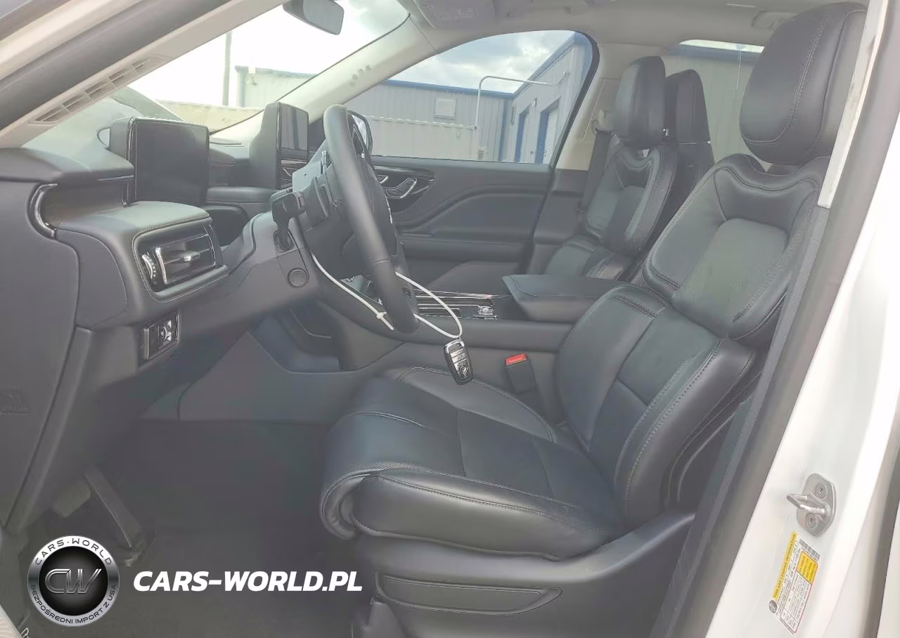 2025 Lincoln Aviator Reserve VIN:5LM5J7WC7SGL26801 - 7
