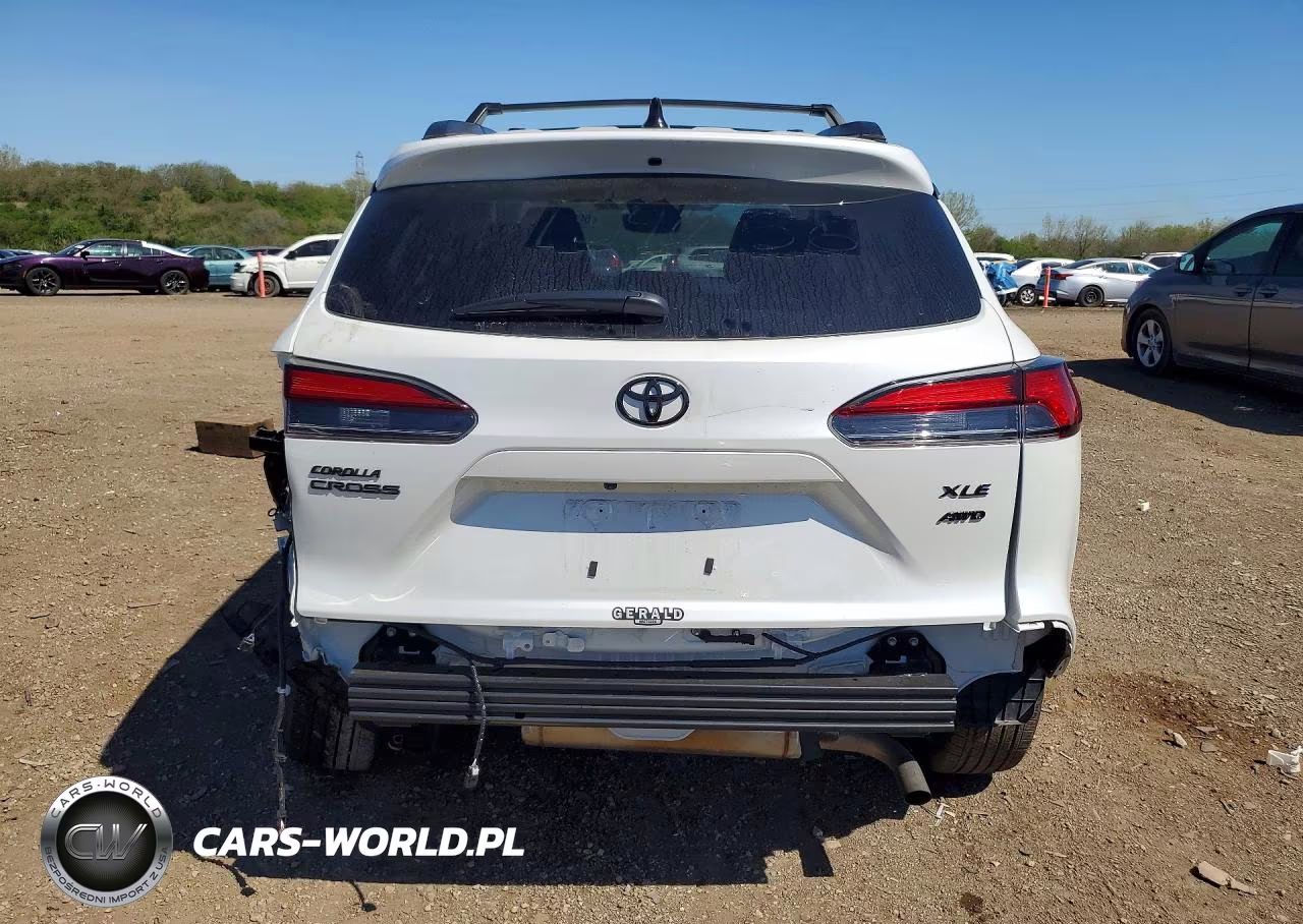 2025 Toyota Corolla Cross Xle VIN:7MUDAABG9SV145056 - 6