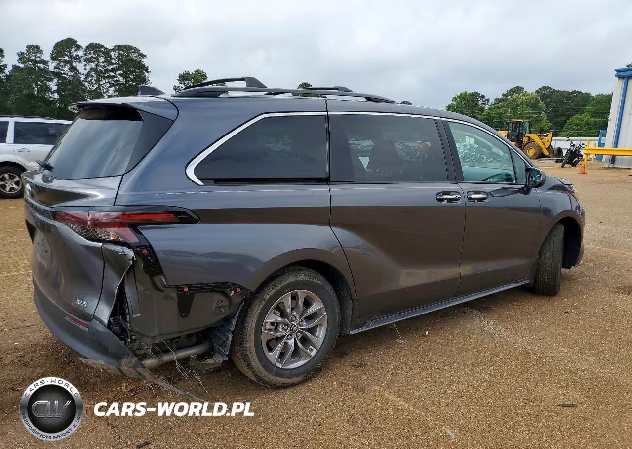 2025 Toyota Sienna Xle 8-Passenger VIN:5TDYRKEC1SS257109 - 3