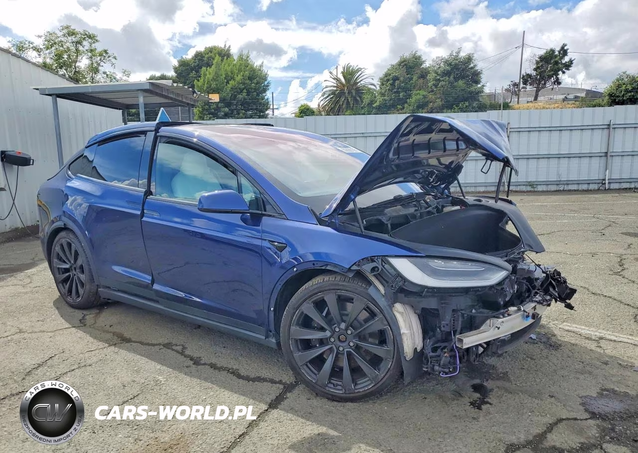 2023 Tesla Model X VIN:7SAXCBE53PF366359 - 4