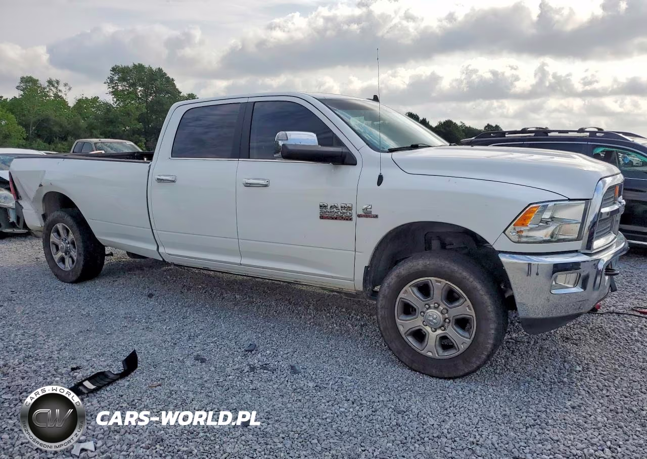 2018 Ram 2500 Slt VIN:3C6UR5JL2JG348366 - 4