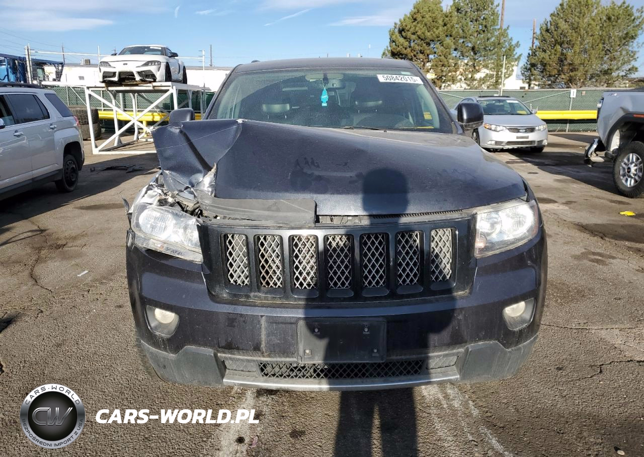 2013 Jeep Grand Cherokee Laredo VIN:1C4RJFAT2DC562180 - 5