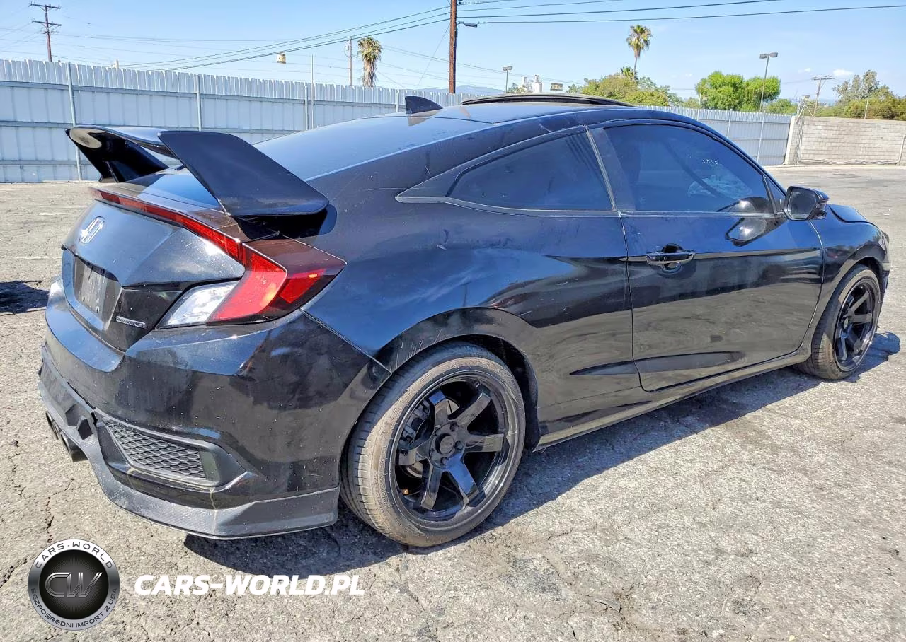 2019 Honda Civic Touring VIN:2HGFC3B90KH354115 - 3