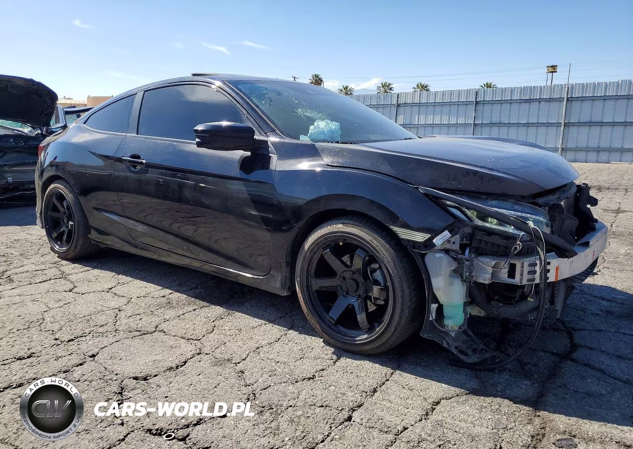 2019 Honda Civic Touring VIN:2HGFC3B90KH354115 - 4