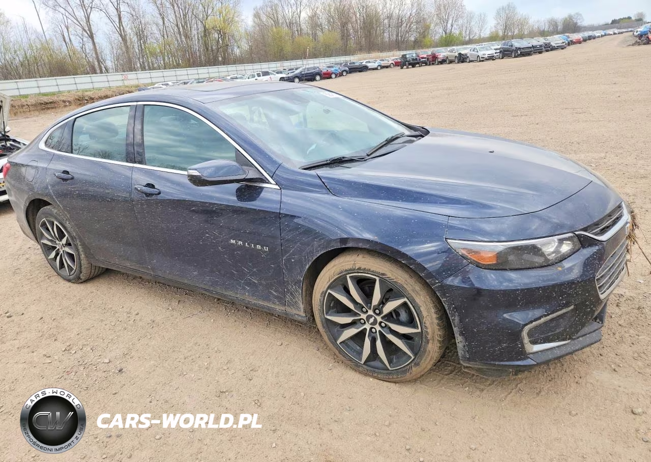 2018 Chevrolet Malibu Lt VIN:1G1ZD5STXJF215179 - 4