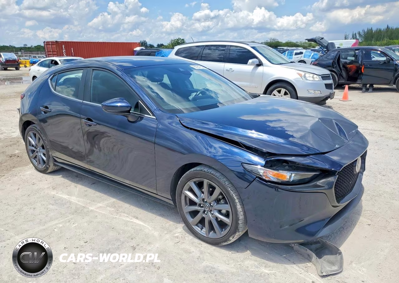 2022 Mazda 3 Preferred VIN:JM1BPALL2N1514711 - 4