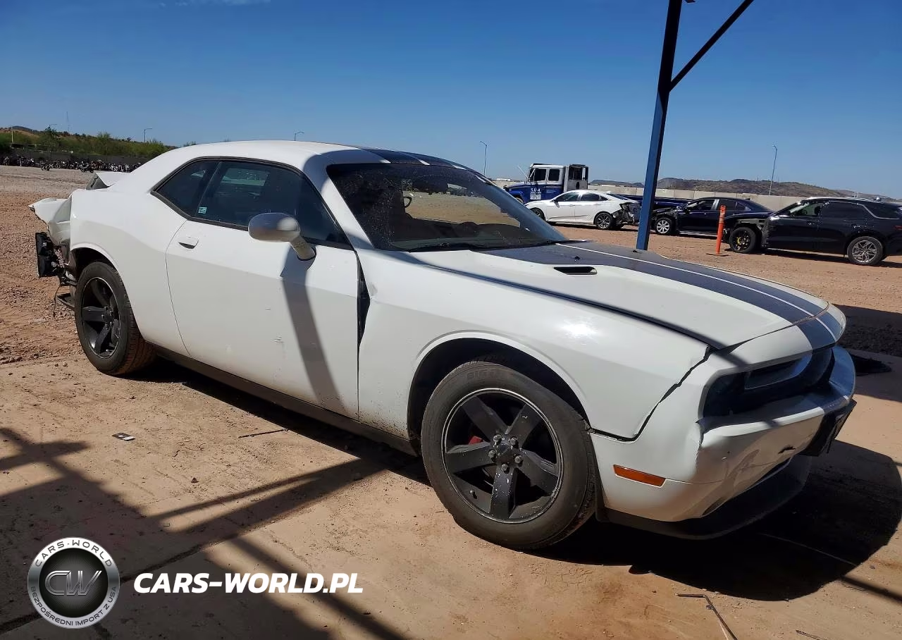 2013 Dodge Challenger Sxt VIN:2C3CDYAG0DH704345 - 4