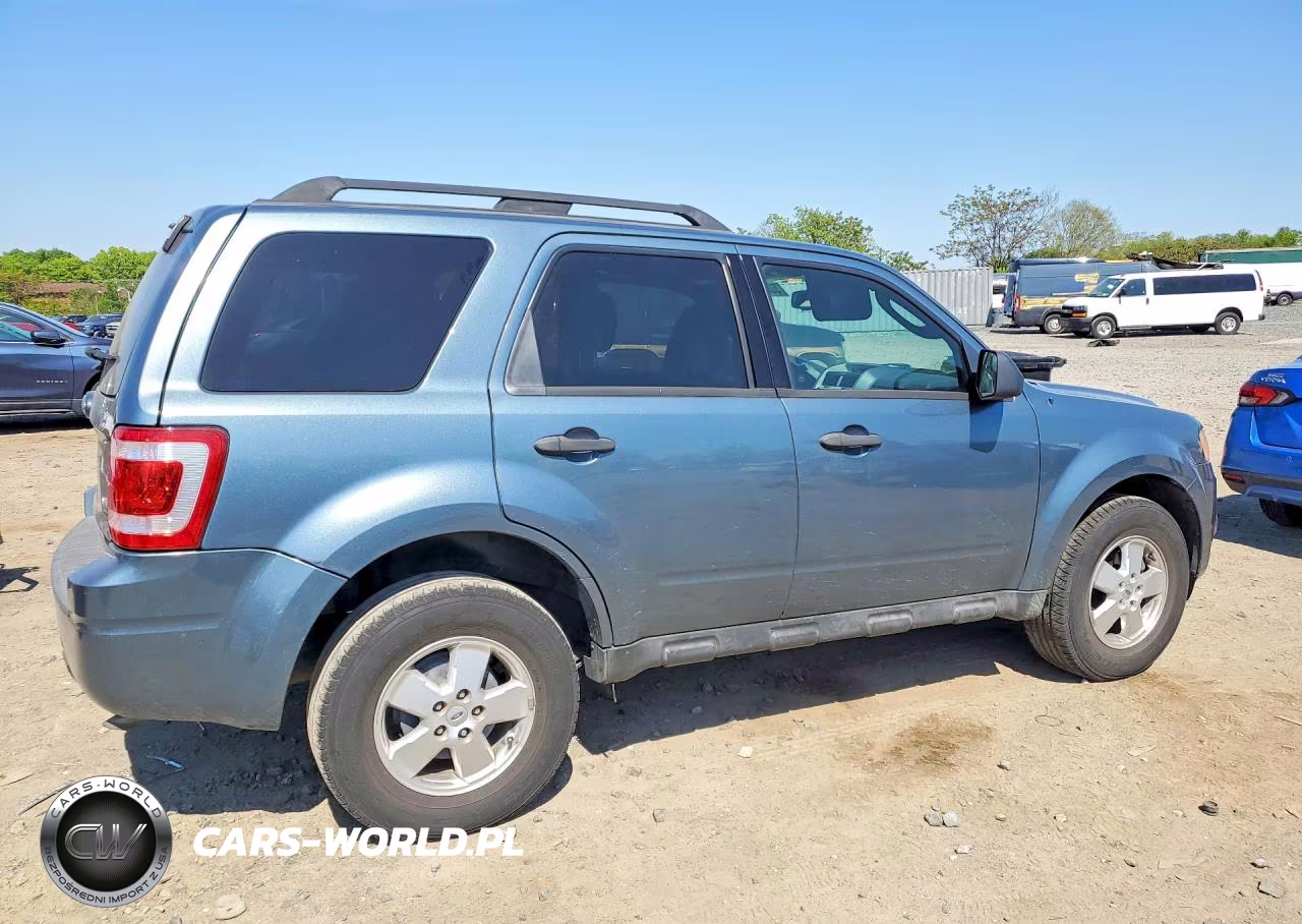 2011 Ford Escape Xlt VIN:1FMCU0DG1BKC09095 - 3