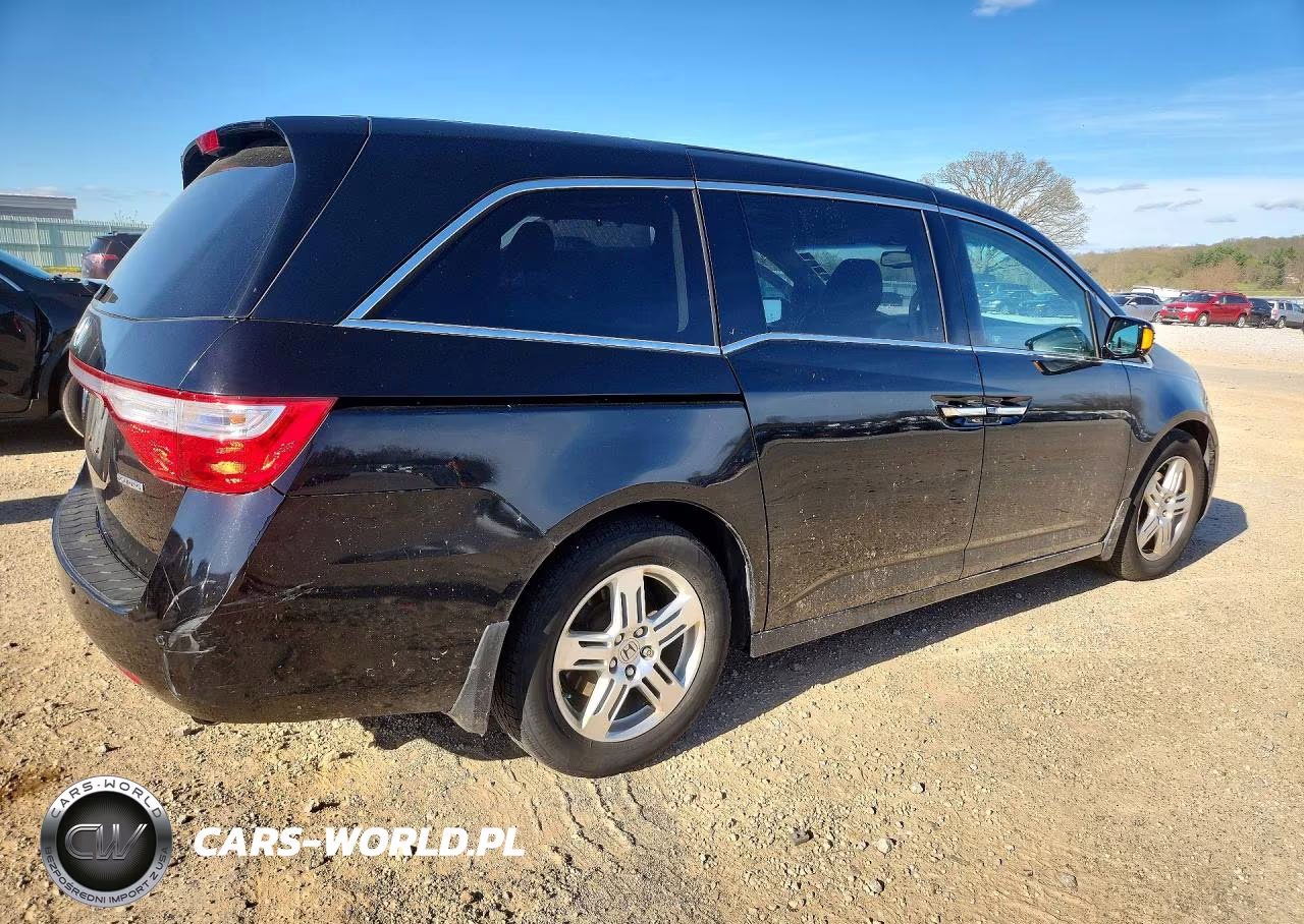 2012 Honda Odyssey Touring VIN:5FNRL5H99CB120397 - 3