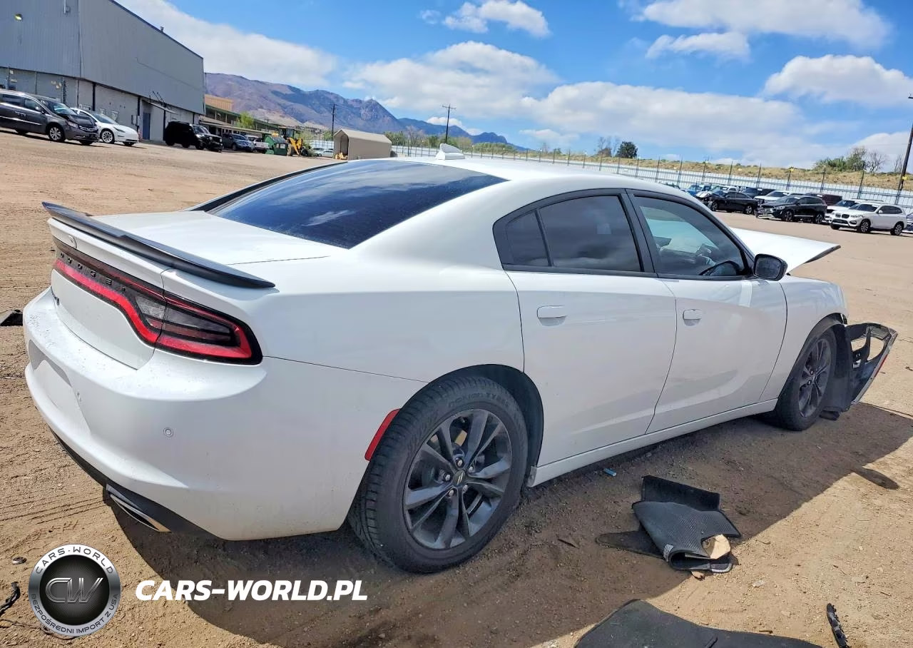 2020 Dodge Charger VIN:2C3CDXJG5LH120211 - 3