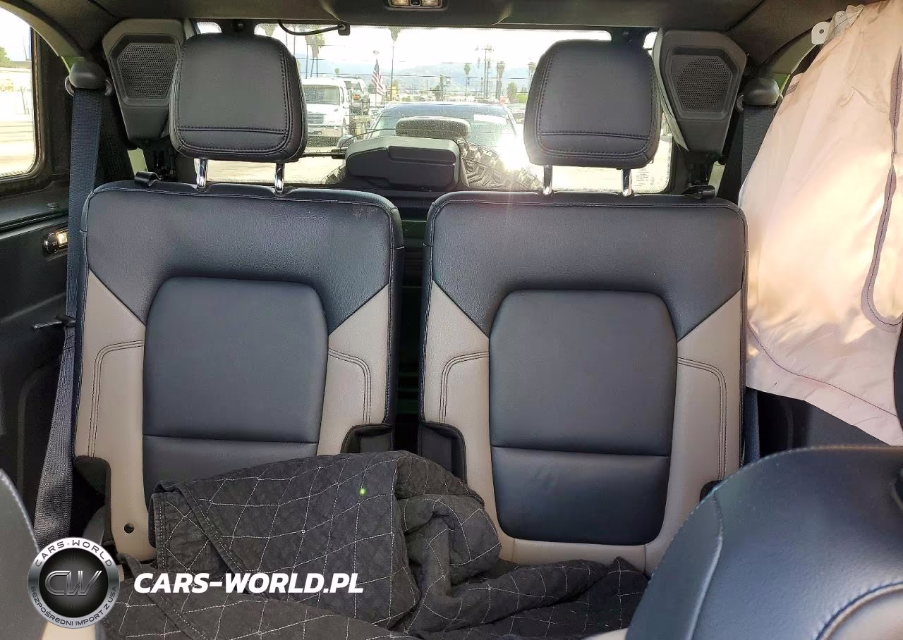 2023 Ford Bronco Base VIN:1FMDE5CP5PLB80220 - 10