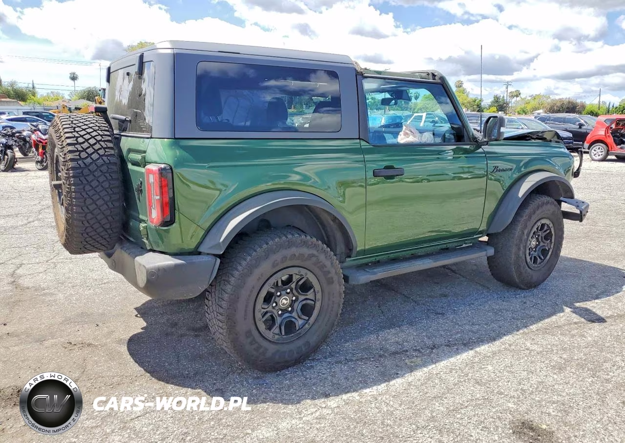 2023 Ford Bronco Base VIN:1FMDE5CP5PLB80220 - 3