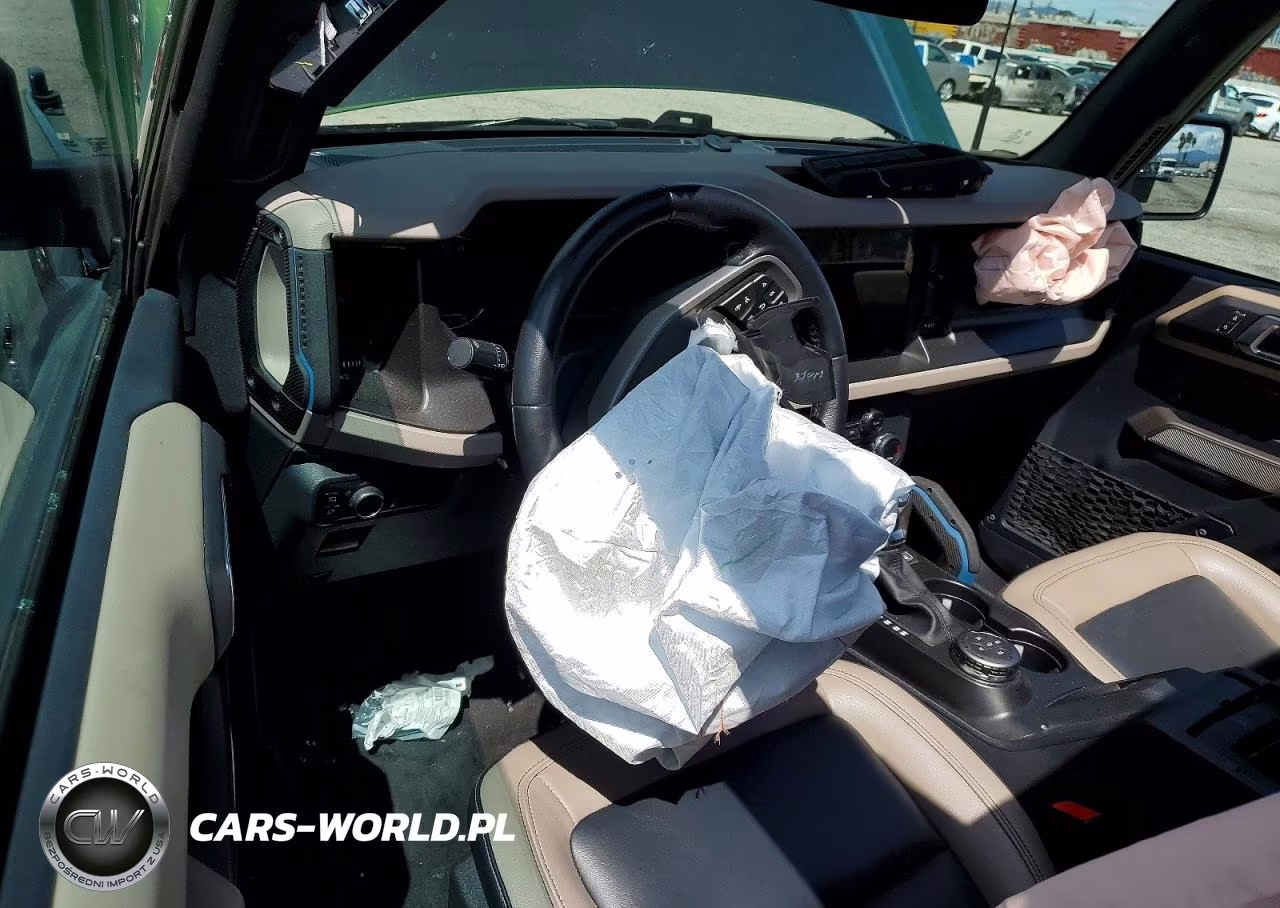 2023 Ford Bronco Base VIN:1FMDE5CP5PLB80220 - 8
