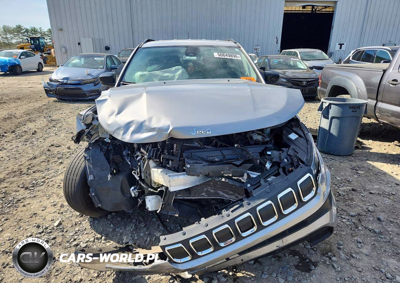 2022 Jeep Compass Latitude VIN:3C4NJDBB6NT233058 - 5