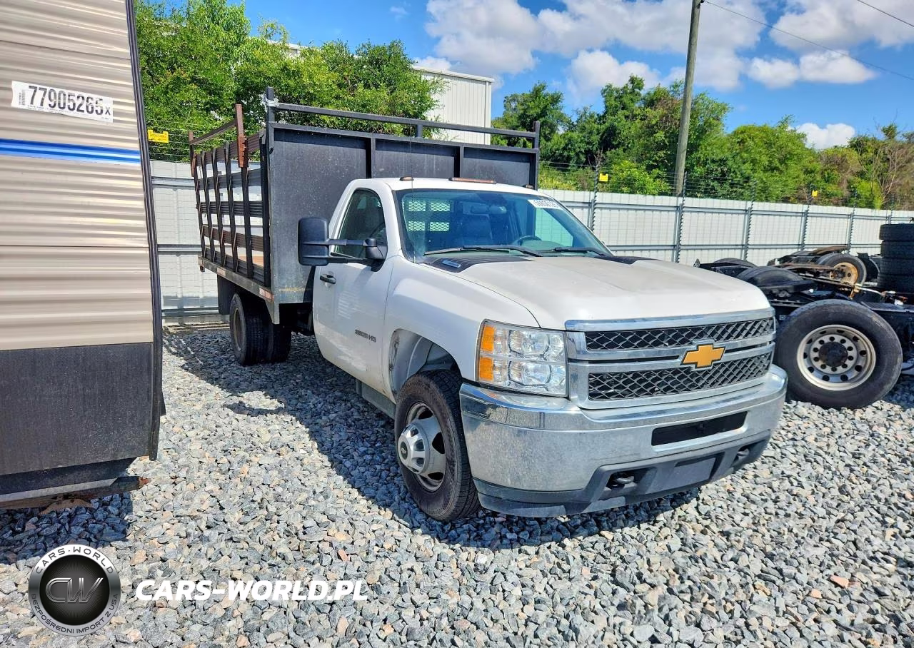2014 Chevrolet Silverado C3500 VIN:1GB3CZC85EF151712 - 4