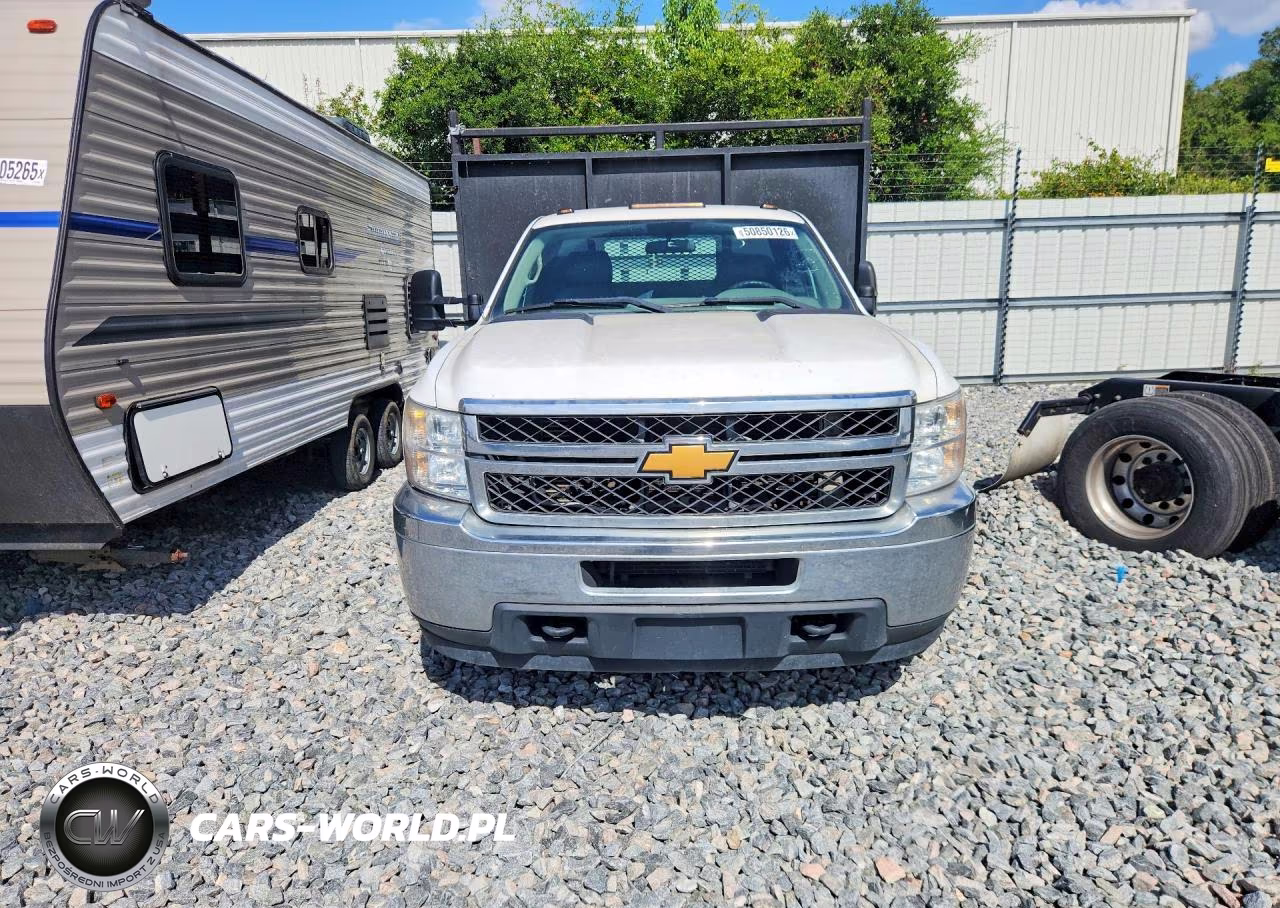 2014 Chevrolet Silverado C3500 VIN:1GB3CZC85EF151712 - 5