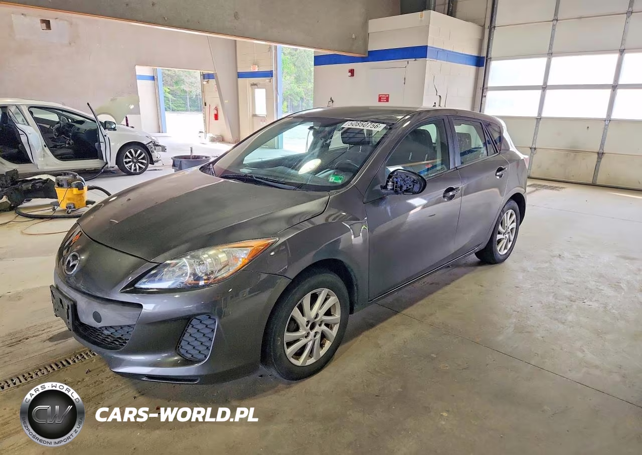 2013 Mazda 3 I