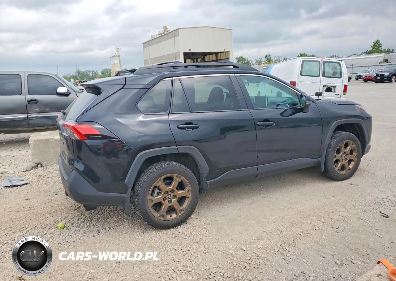 2024 Toyota Rav4 Woodland Edition VIN:2T3UWRFV4RW222671 - 3