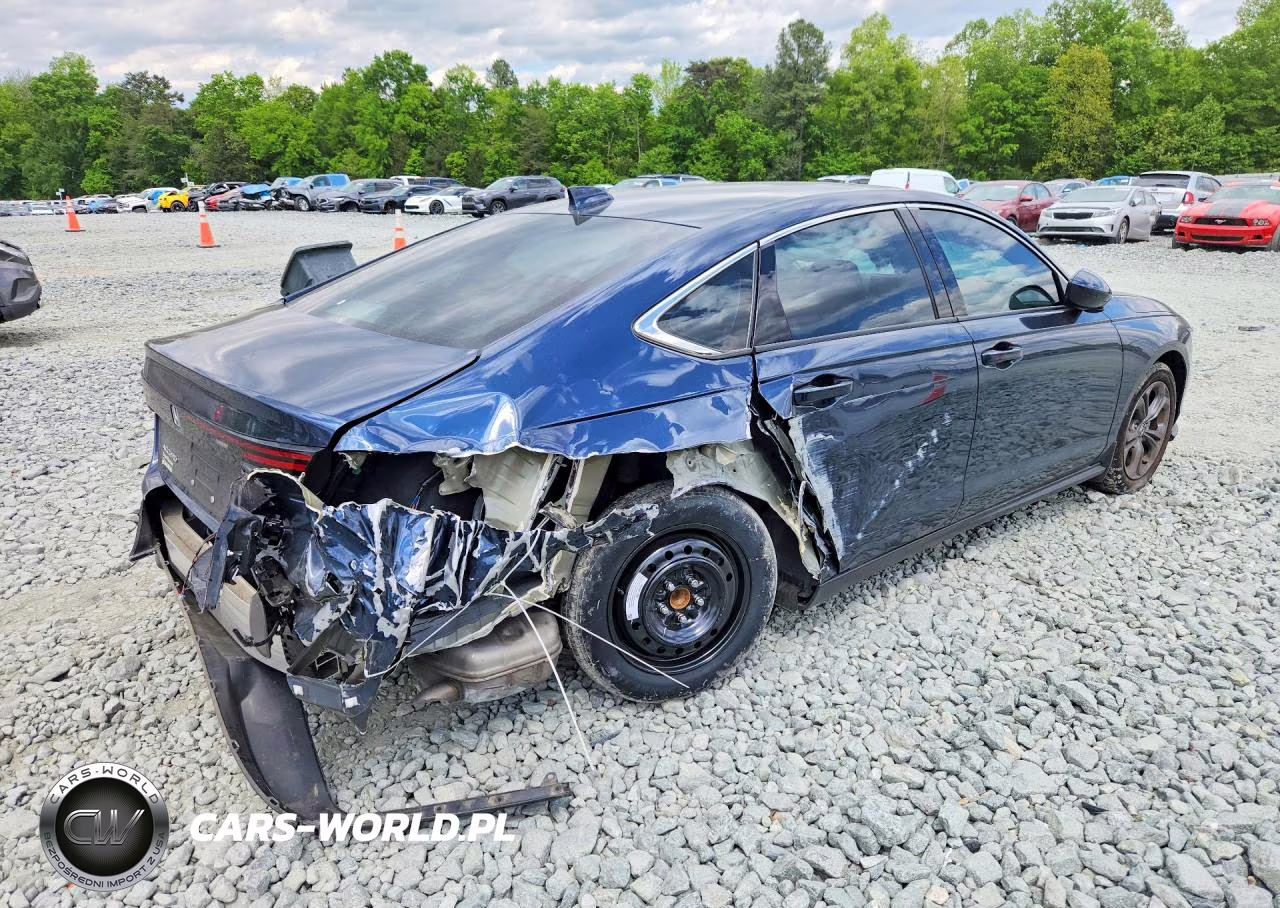 2024 Honda Accord Ex VIN:1HGCY1F3XRA057425 - 3