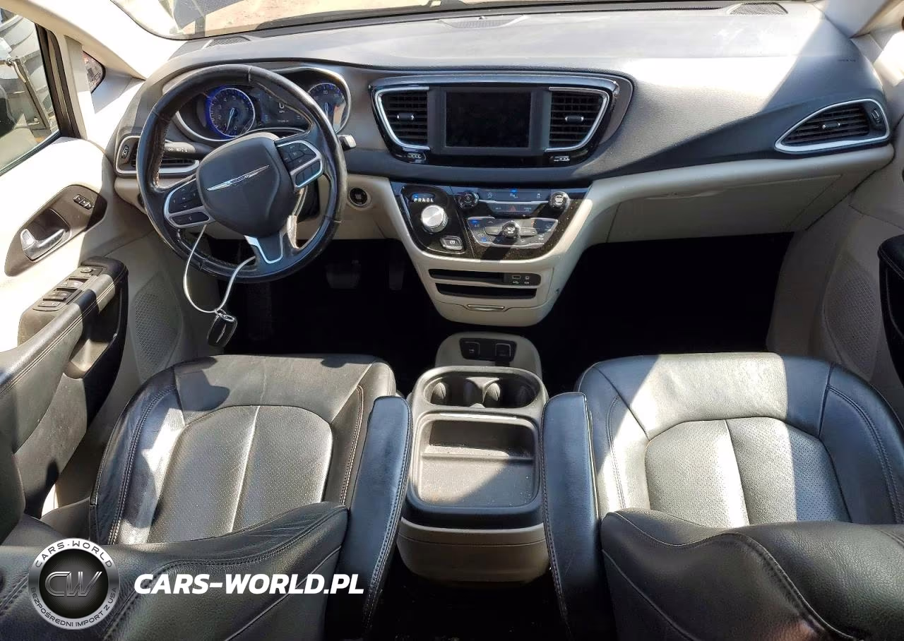 2020 Chrysler Pacifica Touring L VIN:2C4RC1BG2LR275362 - 8