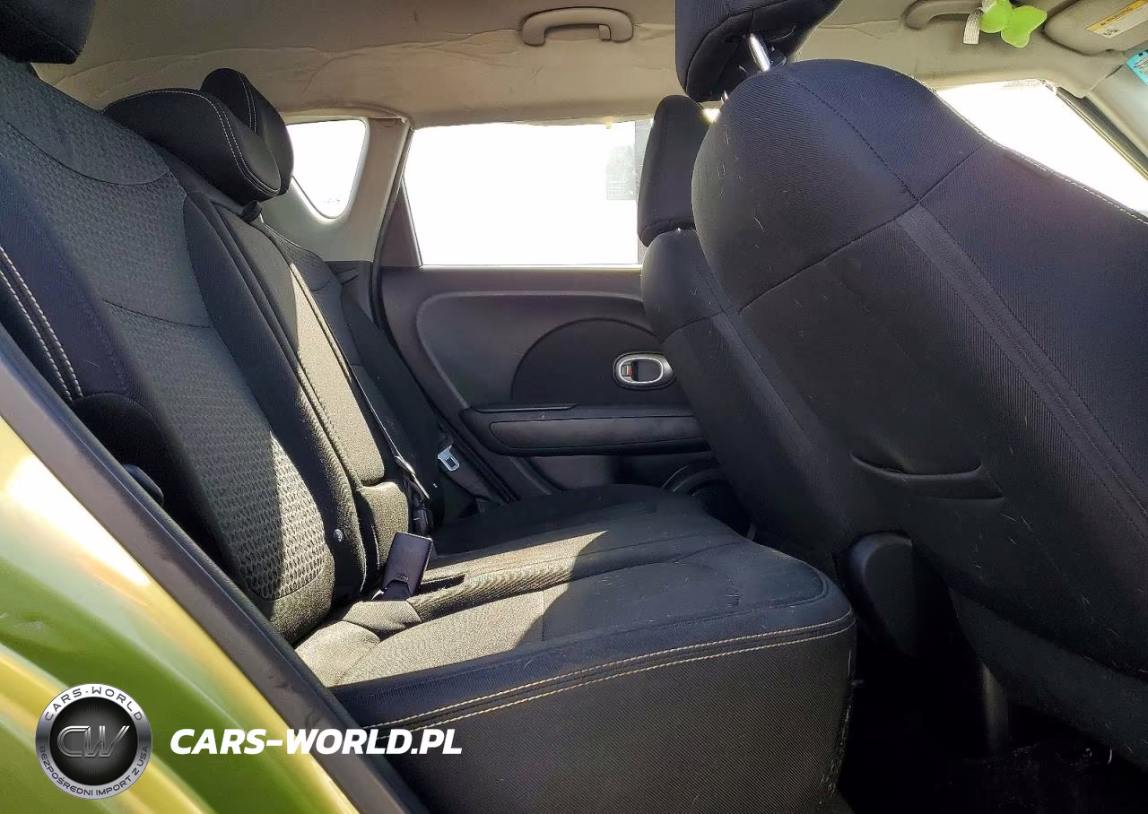 2015 Kia Soul + VIN:KNDJP3A59F7760648 - 10