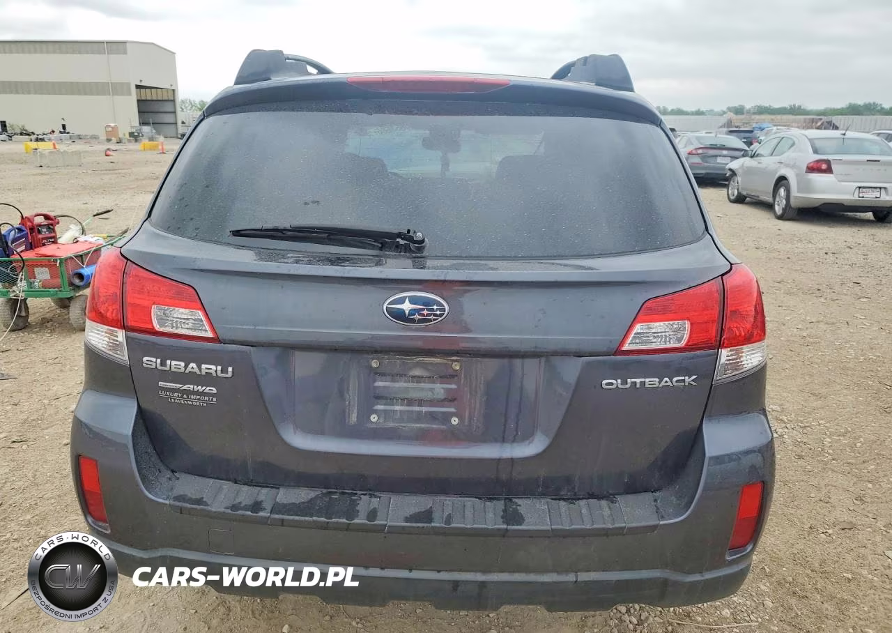 2013 Subaru Outback 2.5I Premium VIN:4S4BRCCC6D3237579 - 6