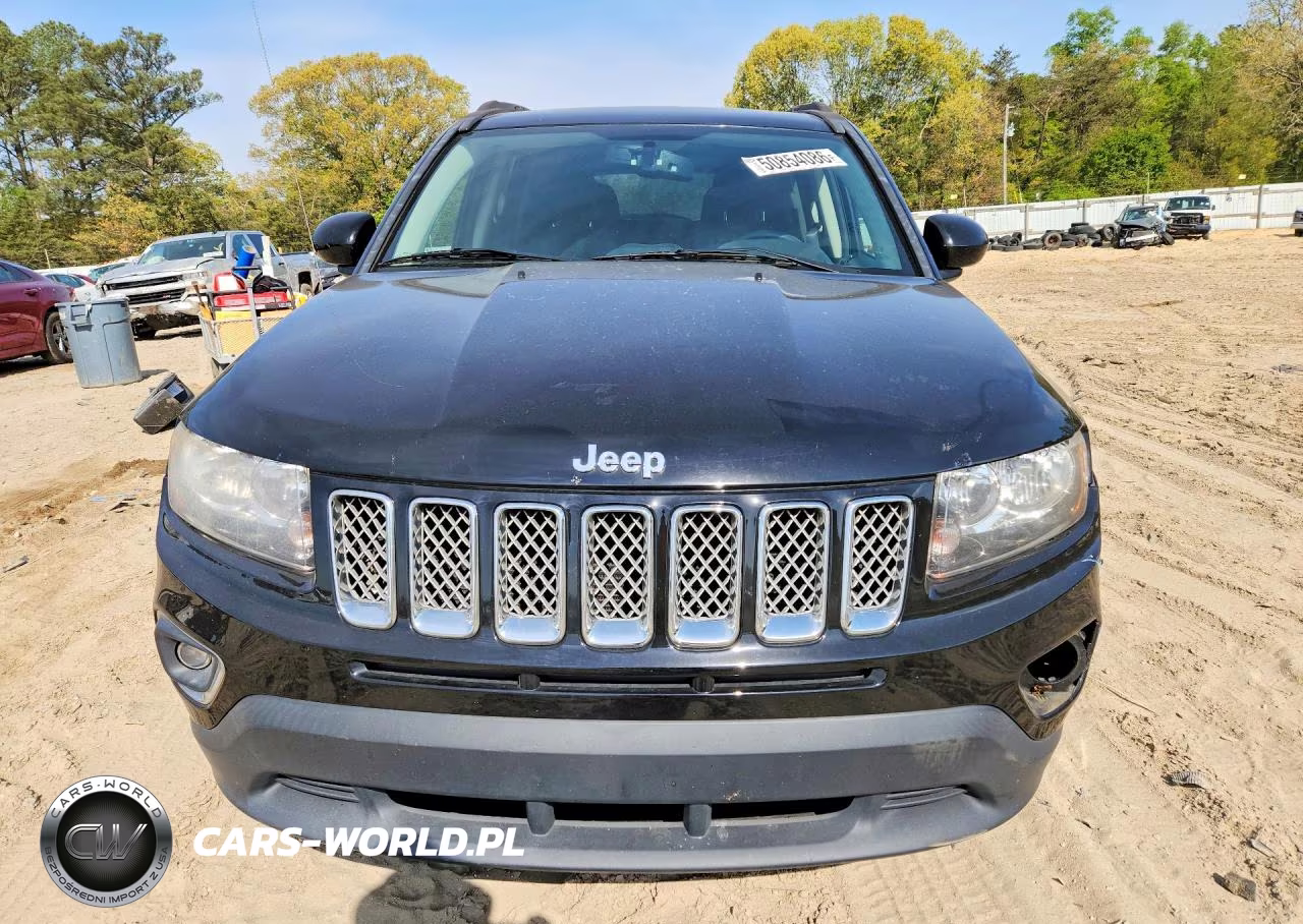 2015 Jeep Compass Latitude VIN:1C4NJDEB4FD396004 - 5