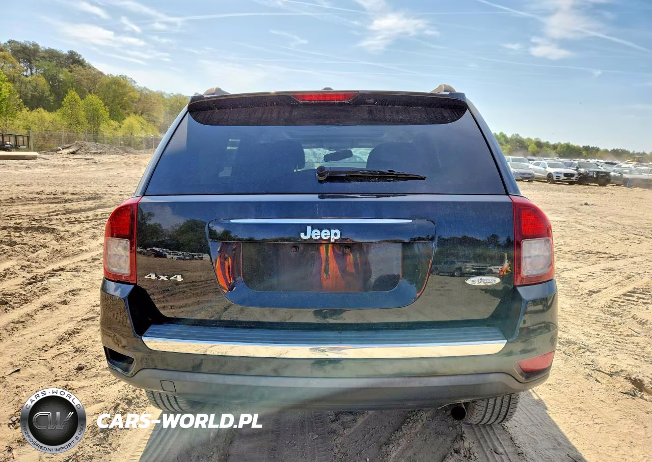 2015 Jeep Compass Latitude VIN:1C4NJDEB4FD396004 - 6