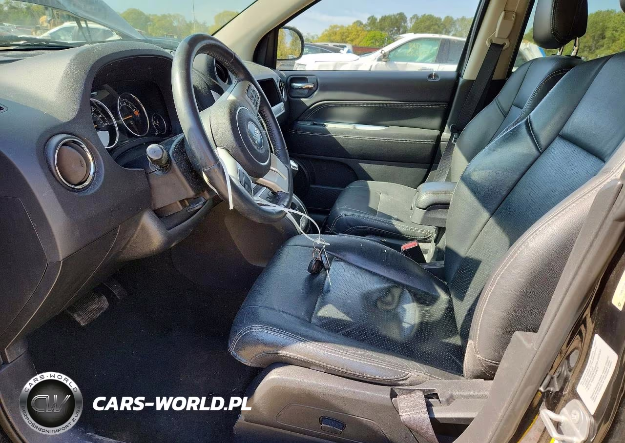 2015 Jeep Compass Latitude VIN:1C4NJDEB4FD396004 - 7