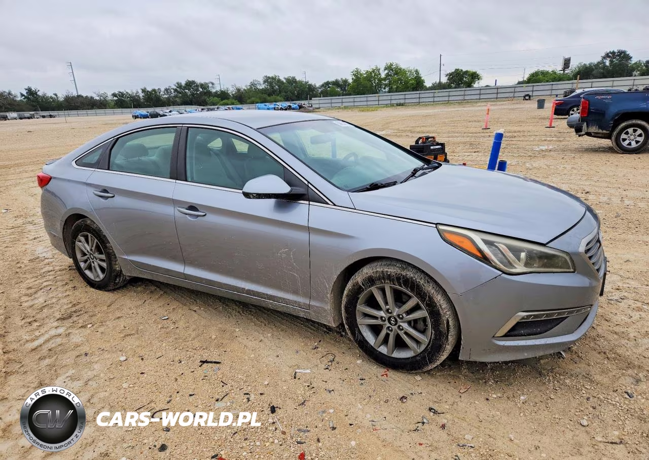 2015 Hyundai Sonata Se VIN:5NPE24AF1FH011210 - 4