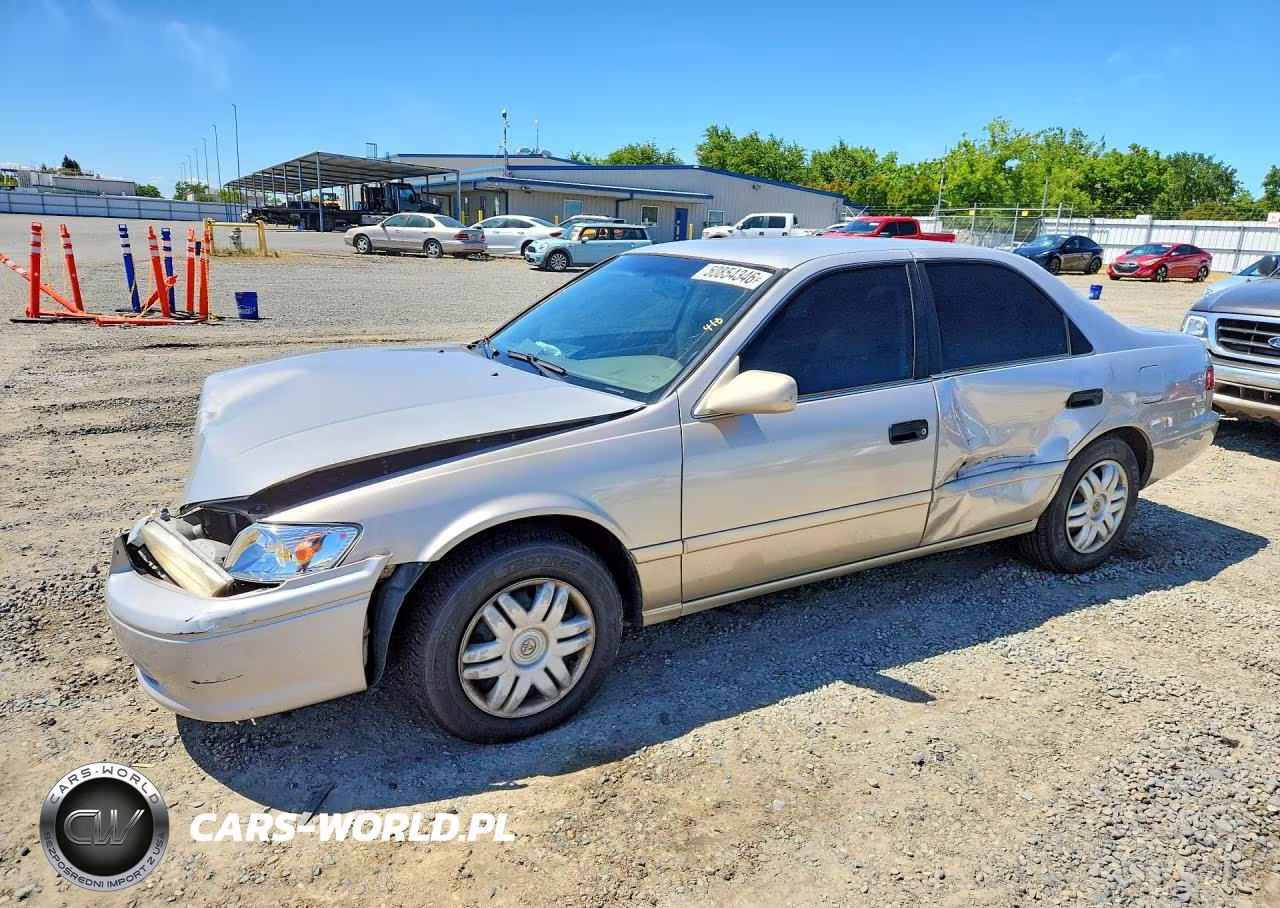 2000 Toyota Camry