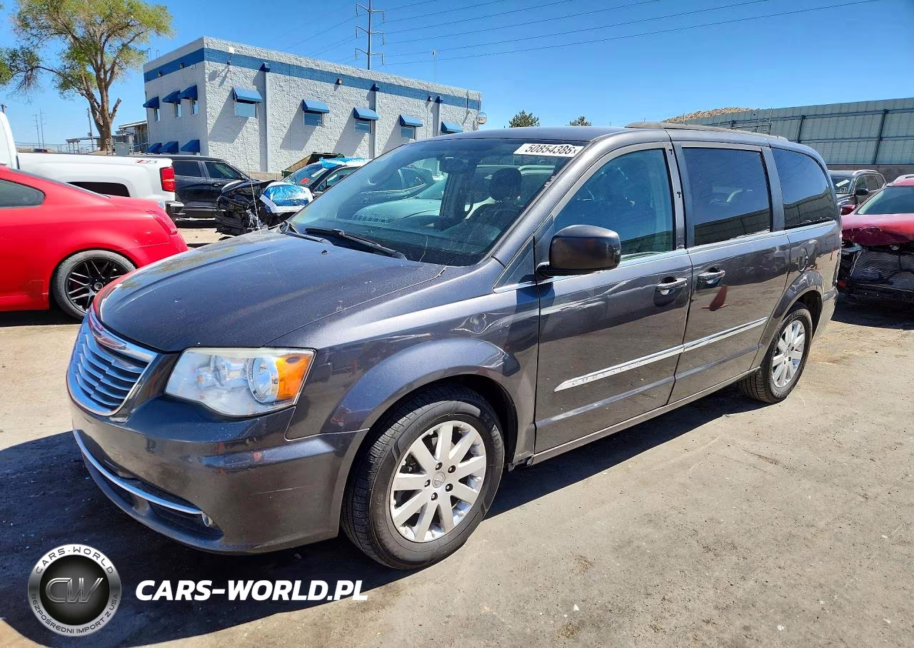 2016 Chrysler Town & Country Touring – zdjęcie 1 z 13