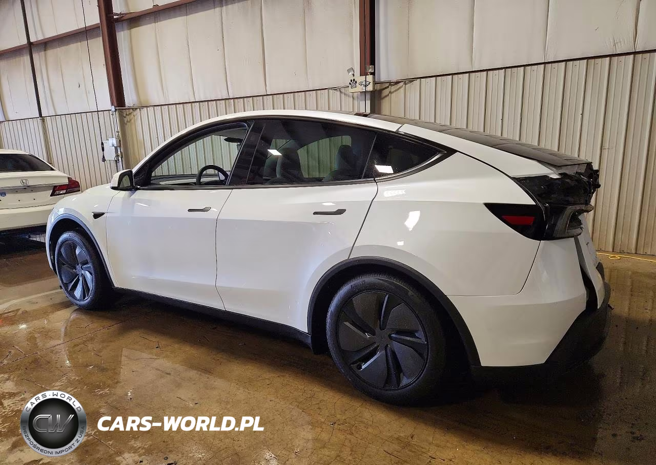 2026 Tesla Model Y VIN:7SAYGDEE5TA581978 - 2