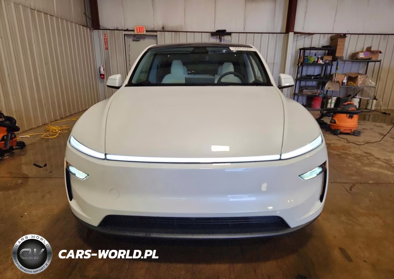 2026 Tesla Model Y VIN:7SAYGDEE5TA581978 - 5